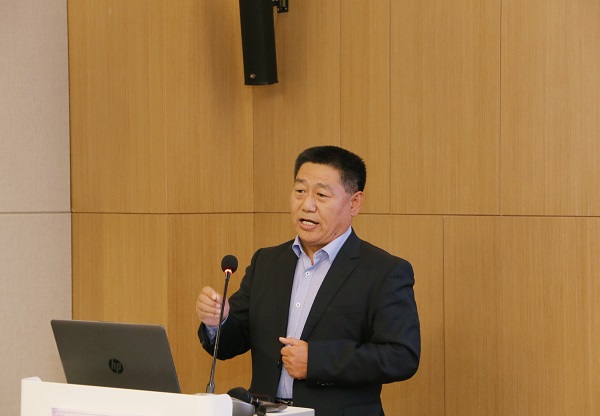 集团公司党委书记张会民从九州体育_九州体育·（中国）官方网站建设的角度作点评发言.jpg